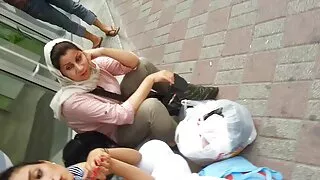No tiếng la hét ầm phimsecsub ĩ trong bão cực khoái