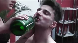 Vẻ đẹp không được lấy ra sex vietsub khong che thả chân, mơn trớn cô pizdenku